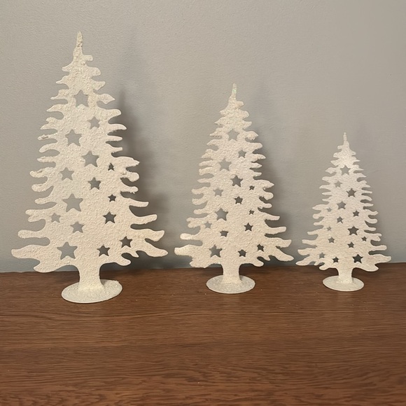 Metal Decorative Trees with Fake Snow - Picture 2 of 7